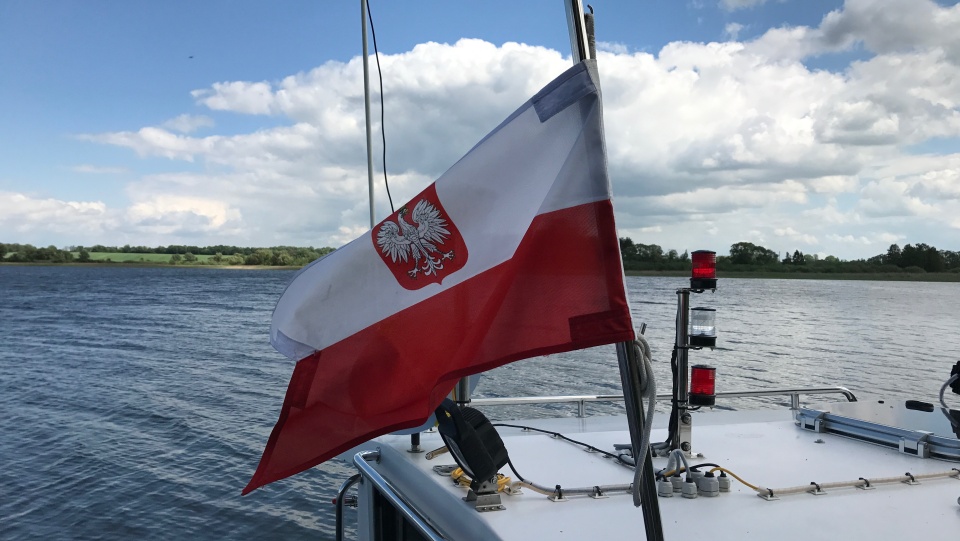 Badający jezioro Biskupińskie specjaliści chcą się przede wszystkim dowiedzieć, czy pod wodą znajduje się coś, co stanowi wartość historyczną. Fot. Tomasz Kaźmierski