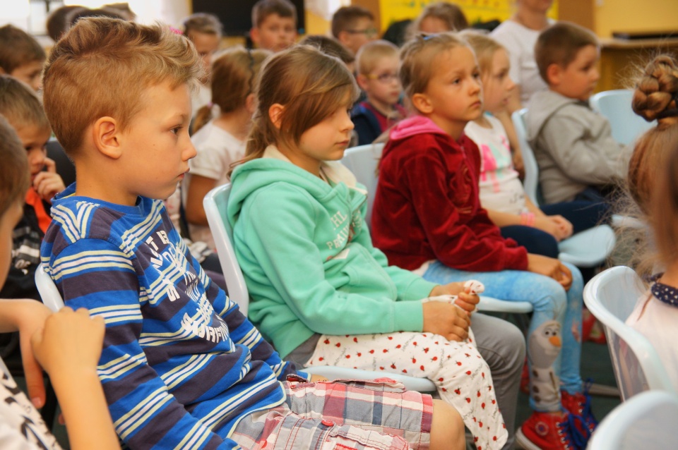 Przez cały tydzień bajka fragmentami będzie prezentowana w czytelni dla dzieci. Fot. UM w Sępólnie Krajeńskim