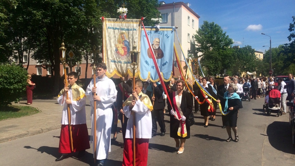 Procesje zatrzymywały się przy ołtarzach symbolizujących cztery Ewangelie. Fot. Kamila Zroślak