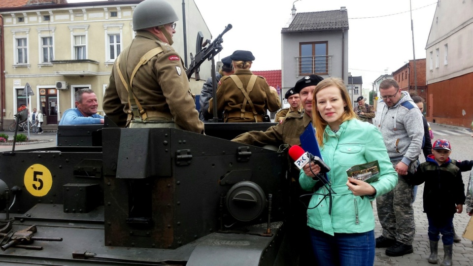 Na Rynku w Łabiszynie podziwiać można wystawy, prezentacje i wziąć udział w historycznych zabawach dla całych rodzin. Fot. Sławomir Nowak