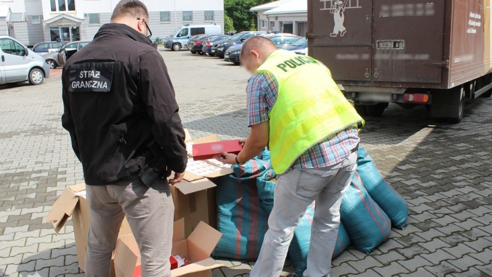 45-latkom za przestępstwo paserstwa akcyzowego grozi wysoka grzywna i nawet do 3 lat więzienia. Fot. Policja