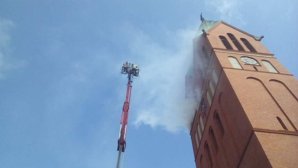 Ogień miał pojawić się w okolicy dzwonów. Fot. Marcin Doliński