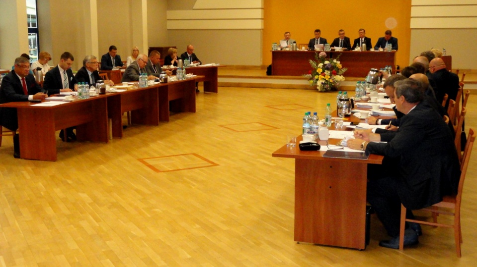 O odwołaniu Krzysztofa Kukuckiego z funkcji przewodniczącego Rady Miasta we Włocławku zdecydowało w głosowaniu 13 radnych, przeciwnych było 11. Fot. Sławomir Kukiełczyński
