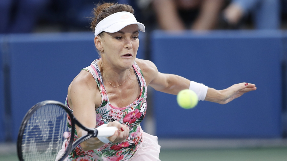 Na zdjęciu Agnieszka Radwańska podczas meczu 2. rundy US Open 2017. Fot. PAP/EPA/JOHN G. MABANGLO