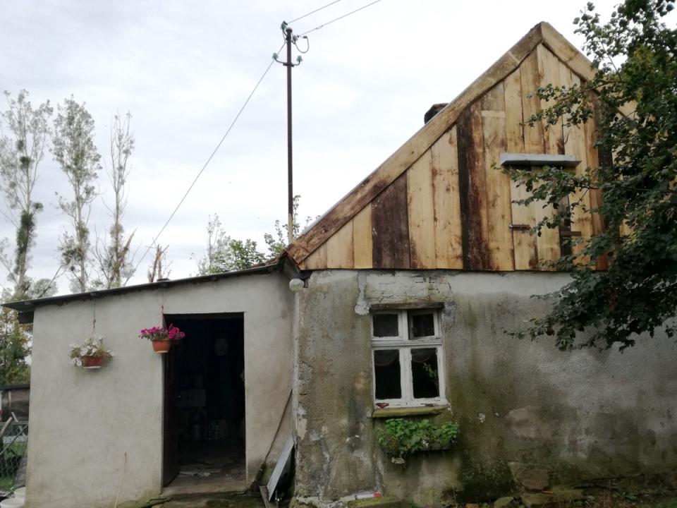 Zniszczony nawałnicą dom rodziny Węgierskich w Sitowcu. Fot. Monika Siwak-Waloszewska