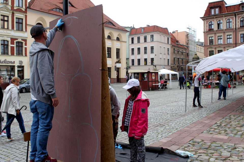 W samym centrum miasta zorganizowano warsztaty parkour, graffiti, i rap/bitbox. Fot. Monika Kaczyńska