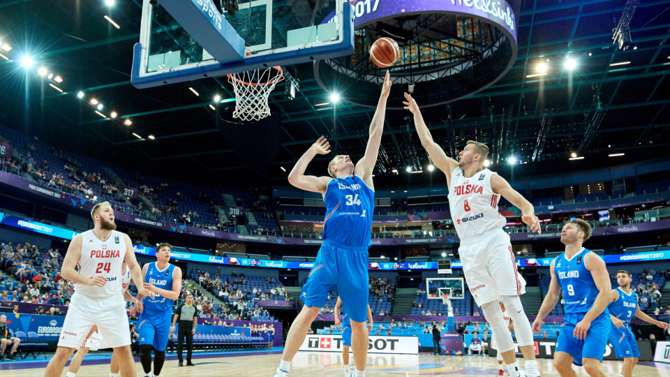 Zdjęcie z meczu Polska kontra Islandia na ME koszykarzy 2017. Fot. PAP/Adam Warżawa