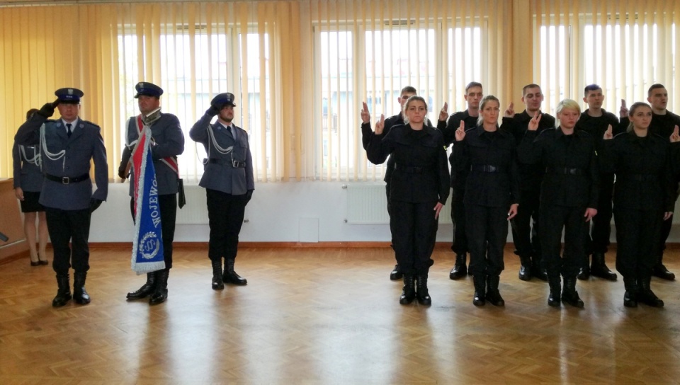 43 osoby dołączyły do szeregów kujawsko-pomorskiej Policji. Fot. Robin Jesse