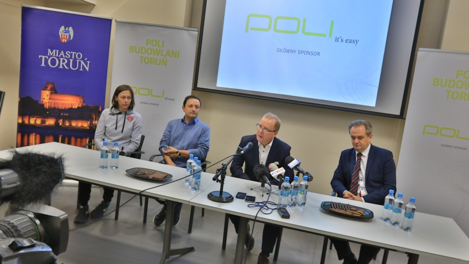 Zdjęcie z konferencji prasowej Poli Budowlanych Toruń. Fot. materiał prasowy