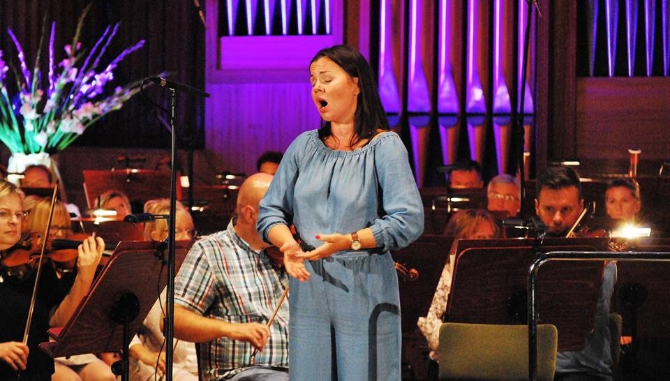 Aleksandra Kurzak w obiektywie Magdy Jasińskiej, w trakcie próby przed koncertem inaugurującym 55. Bydgoski Festiwal Muzyczny. Fot. Magda Jasińska