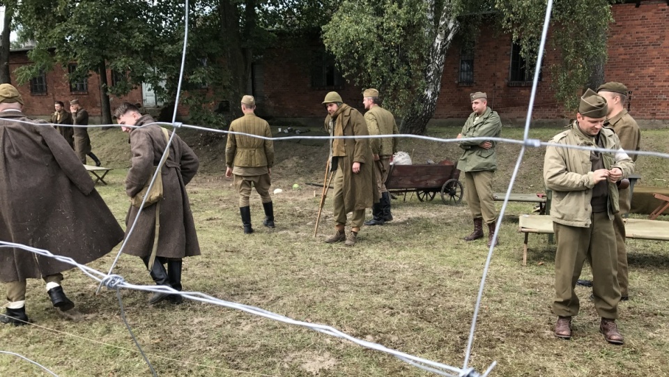 Historię byłego Oflagu 64. w Szubinie można było poznać podczas rekonstrukcji. Fot. Tomasz Kaźmierski