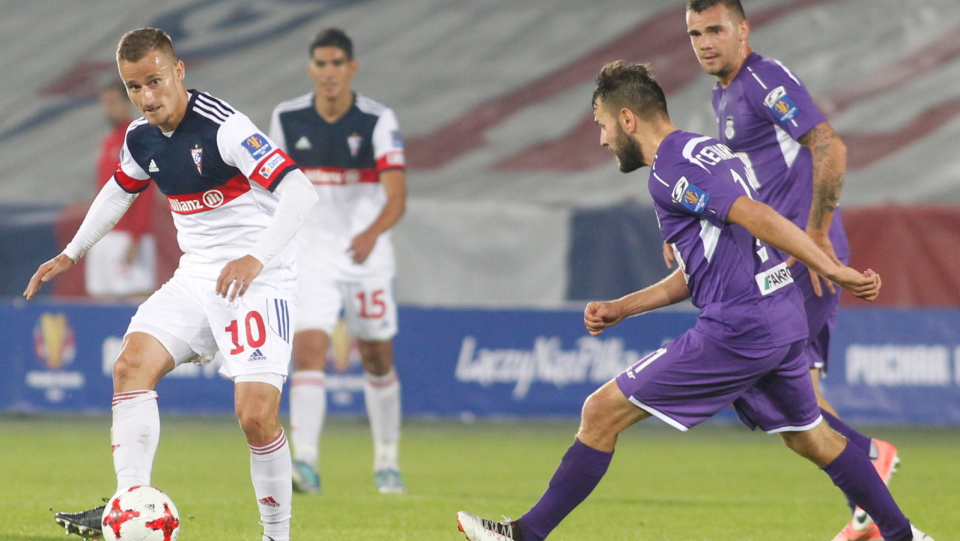 Zdjęcie z meczu Górnika Zabrze kontra Sandecja Nowy Sącz w 1/8 finału piłkarskiego Pucharu Polski 2017/2018. Fot. PAP/Michał Szalast