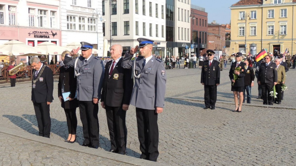 W marszu ulicami Bydgoszczy wzięły udział delegacje z całego świata. Fot. Damian Klich