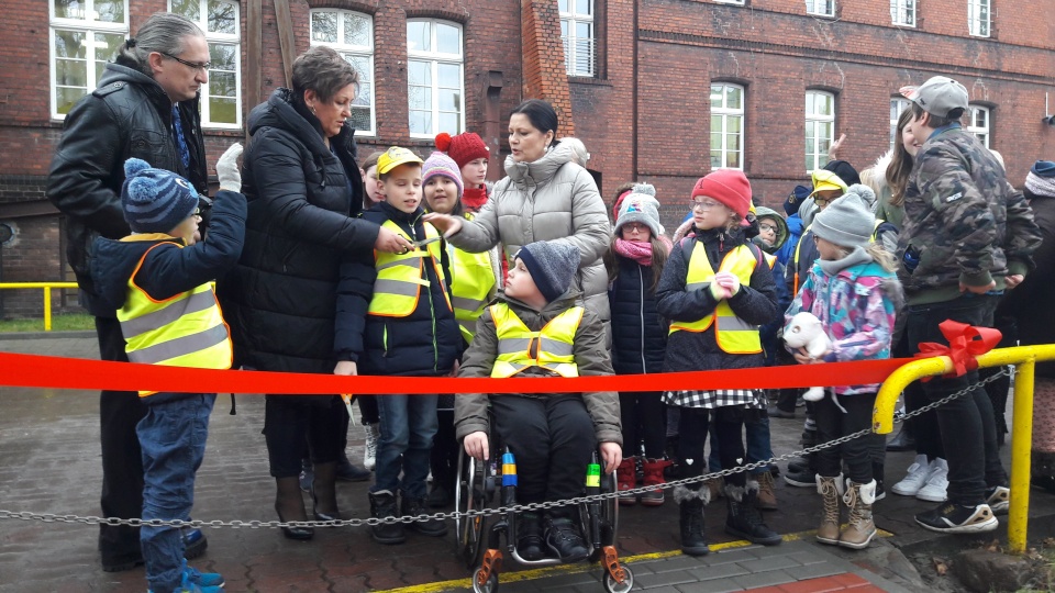 Niewidomi i słabo widzący uczniowie będą się w nim uczyć poruszania w przestrzeni miejskiej. Fot. Tatiana Adonis