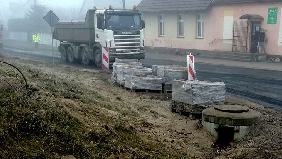 Drogi zniszczone w wyniku sierpniowej nawałnicy, wyremontowano dzięki rządowemu dofinansowaniu. Fot. Maciej Wilkowski