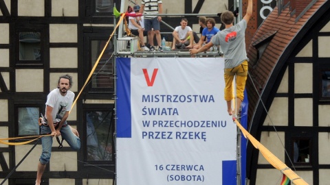 Zawody odbywały się przy Moście Staromiejskim w Bydgoszczy. Fot. Damian Klich