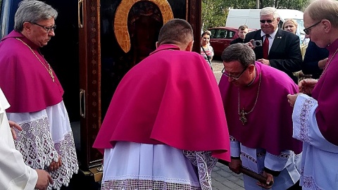 Uroczyste przeniesienie Obrazu Nawiedzenia do fordońskiej Bazyliki. Fot. Ewa Dąbrowska