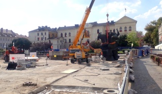 Pomnik Walki i Męczeństwa w Bydgoszczy już w nowym miejscu [wideo]