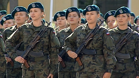 Żołnierze-studenci złożyli w Toruniu przysięgę wojskową