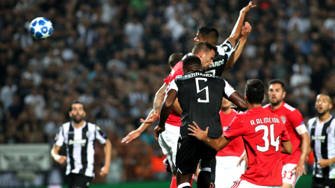 Piłkarska Liga Mistrzów - Benfica, PSV i Crvena Zvezda uzupełniły stawkę