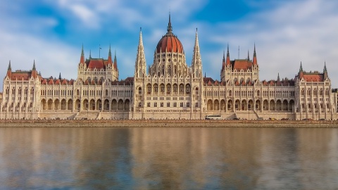W środę w Budapeszcie marszałek Sejmu odsłoni popiersie Józefa Piłsudskiego