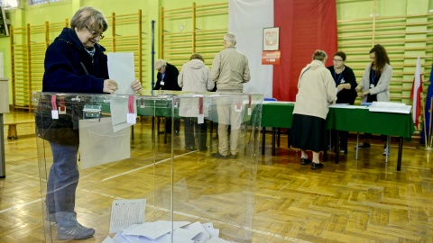 Rozpoczęło się głosowanie w wyborach samorządowych