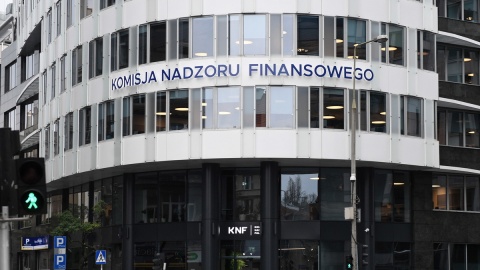 Wobec pięciorga zatrzymanych ws. nieprawidłowości w KNF zastosowano środki o charakterze wolnościowym