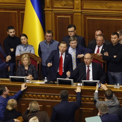 Rada Najwyższa Ukrainy rozpoczęła posiedzenie ws. stanu wojennego