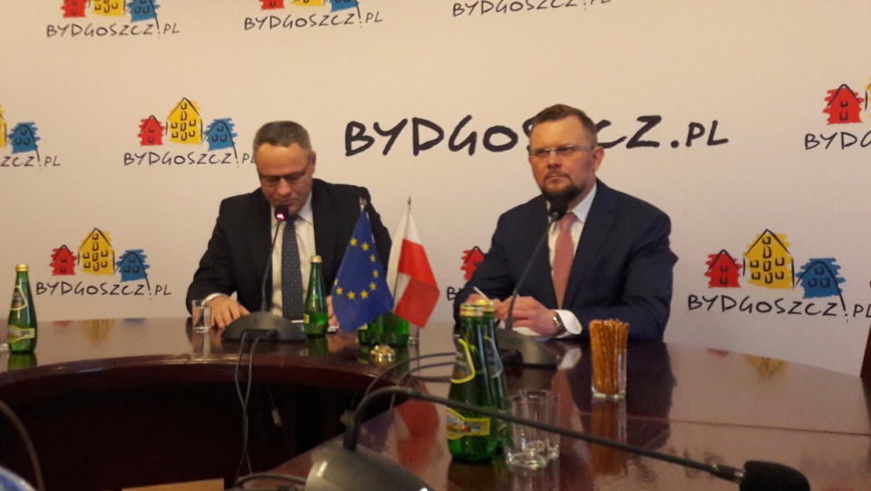Od lewej: prezydent Bydgoszcz Rafał Bruski i jego zastepca Miroslaw Kozłowski. Fot. Tatiana Adonis