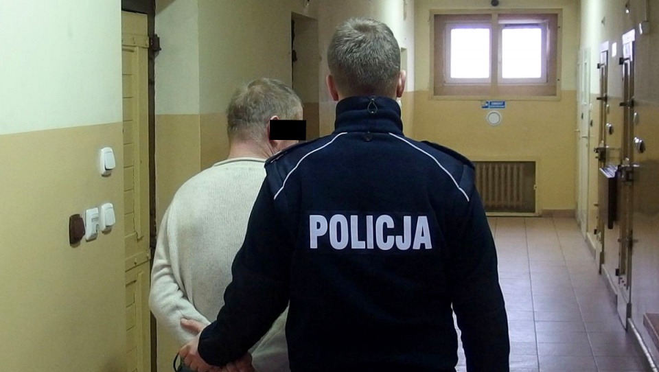 54-letni mężczyzna trafił na najbliższe 2 miesiące do aresztu. Fot. KPP Inowroclaw