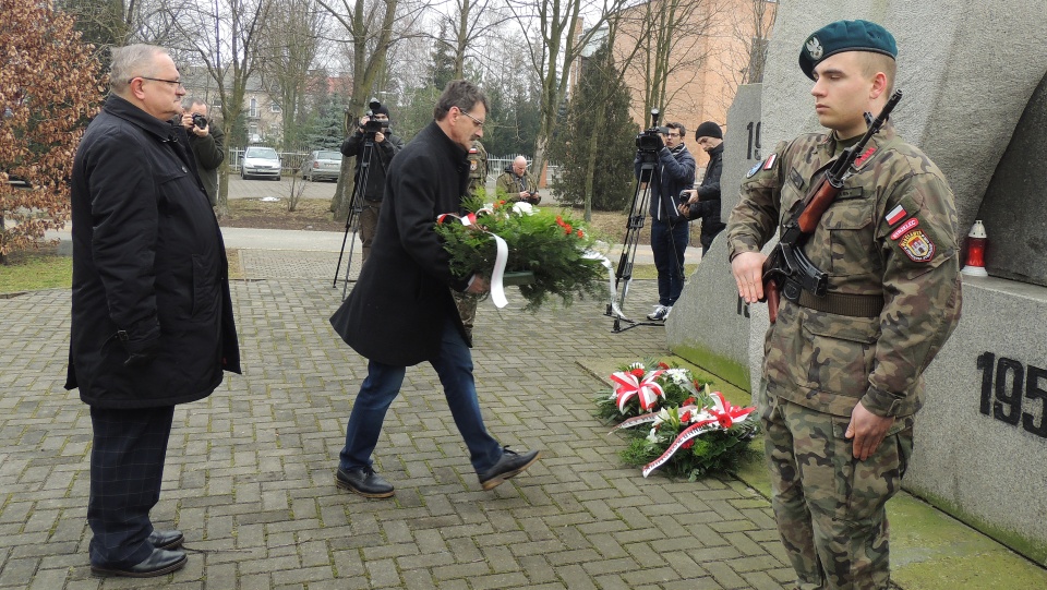 Włocławskie Uroczystości powstania Armii Krajowej. Fot. Marek Ledwosiński