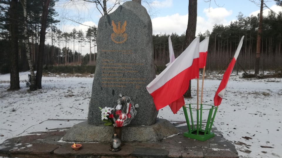 W tym miejscu partyzanci z Jankiem Sikorskim ps. Wilk, stoczyli krwawą bitwę z uzbrojonym oddziałem UB. Fot. Marcin Doliński