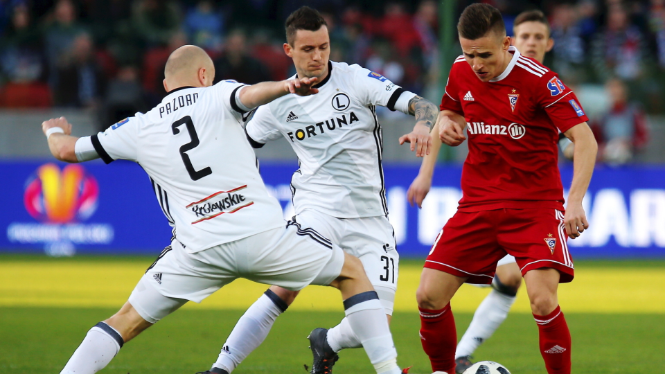 Zdjęcie z meczu Górnik Zabrze kontra Legia Warszawa w półfinale Pucharu Polski 2018. Fot. PAP/Andrzej Grygiel