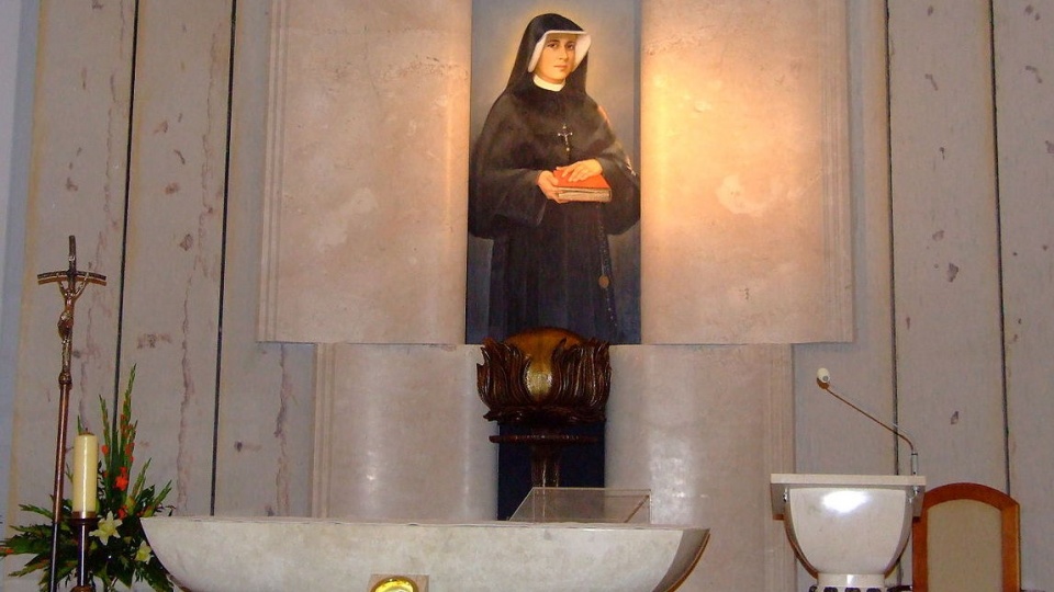 Kaplica św. Faustyny w Sanktuarium Bożego Miłosierdzia w Krakowie-Łagiewnikach/fot. Pimke, Wikipedia