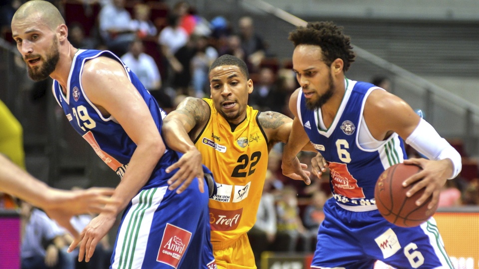 Zdjęcie z meczu Trefl Sopot kontra Anwil Włocławek w 28. kolejce ekstraklasy koszykarzy. Fot. PAP/Jan Dzban