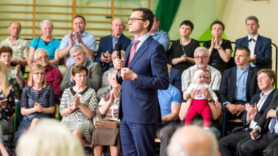 remier Mateusz Morawiecki podczas spotkania w Żninie. Fot. PAP/Tytus Żmijewski