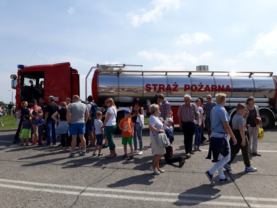 Piknik rodzinny na bydgoskim lotnisku/fot. Kamila Zroślak