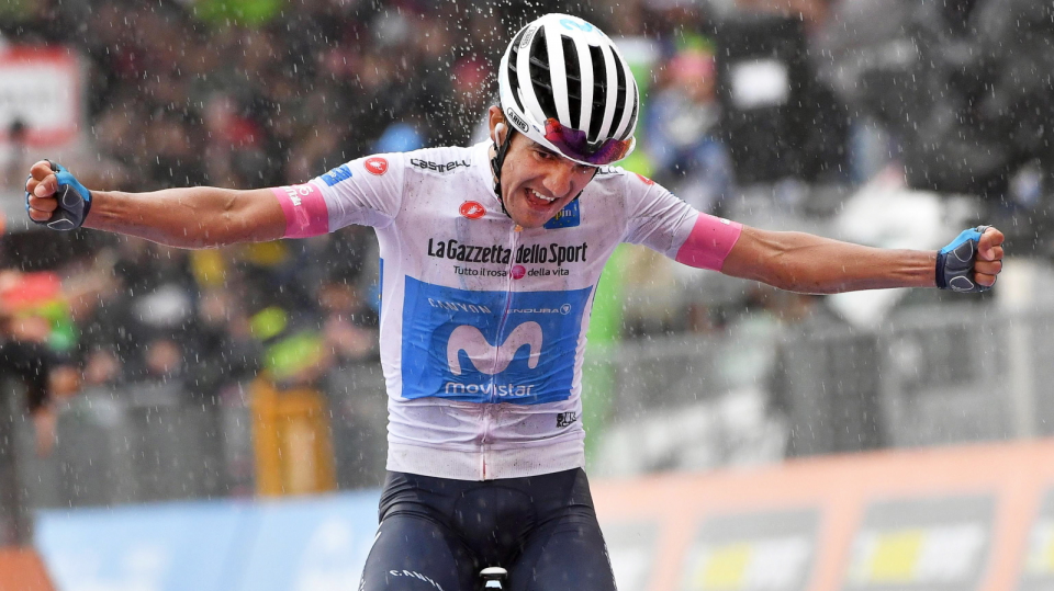 Na zdjęciu Richard Carapaz, triumfator 8. etapu Giro d