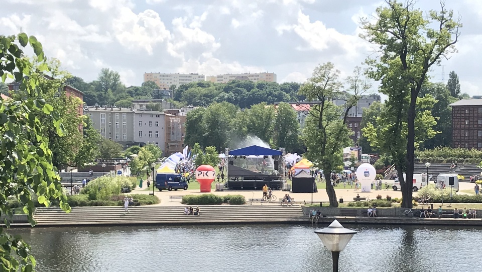 Pokazy, warsztaty, gry i zabawy przygotowały Centrum Nowoczesności „Młyn Wiedzy”, Fundacja Profesora Ciekawskiego, Akademia Wynalazców oraz Centrum Edukacyjne RoboProject. Fot. Tomasz Kaźmierski