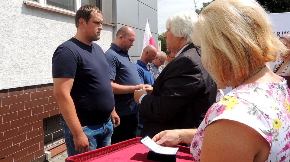 Uroczystość wręczenia odznaczeń "Zasłużony dla zdrowia narodu" odbyła się w Regionalnym Centrum Krwiodawstwa i Krwiolecznictwa w Bydgoszczy. Fot. Damian Klich