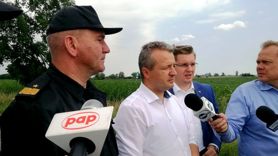 Na miejsce wypadku udał się wojewoda kujawsko-pomorski, Mikołaj Bogdanowicz. Fot. Michał Zaręba