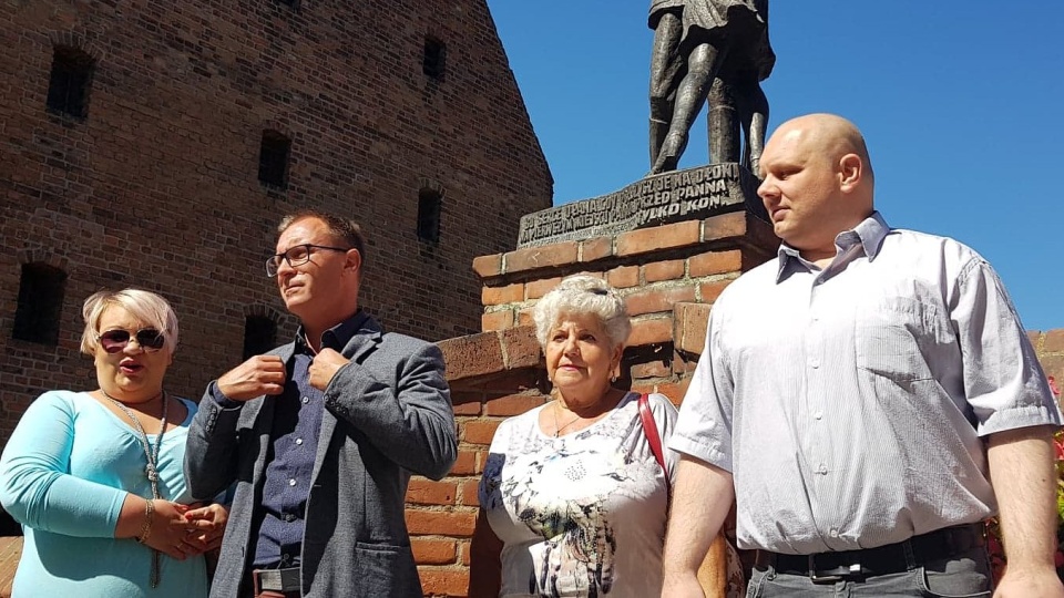 Na specjalnej konferencji prasowej Łukasz Kowarowski przyznał, że byłby to dobry pomysł, ale nierealny. Fot. Marcin Doliński