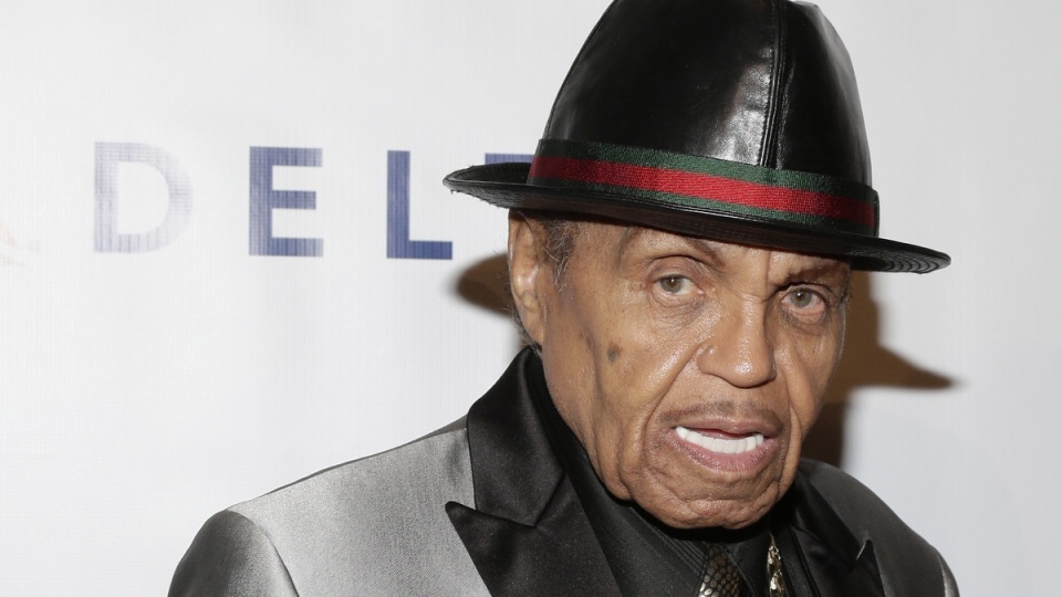 Joe Jackson pracował jako łowca talentów, z jego inicjatywy powstał zespół The Jackson 5/fot. PAP, EPA, JASON SZENES