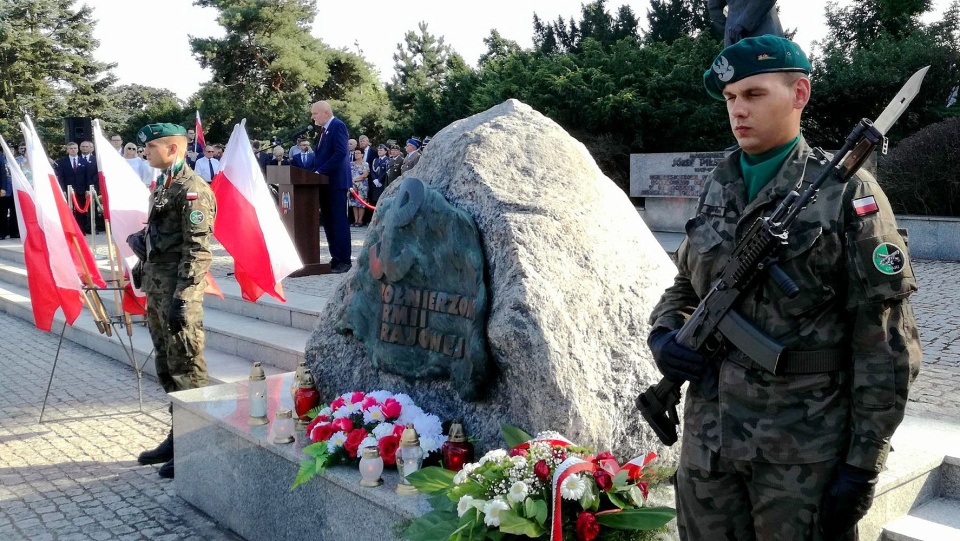 Uroczystości na pl. Rapackiego w Toruniu. Fot. Michał Zaręba