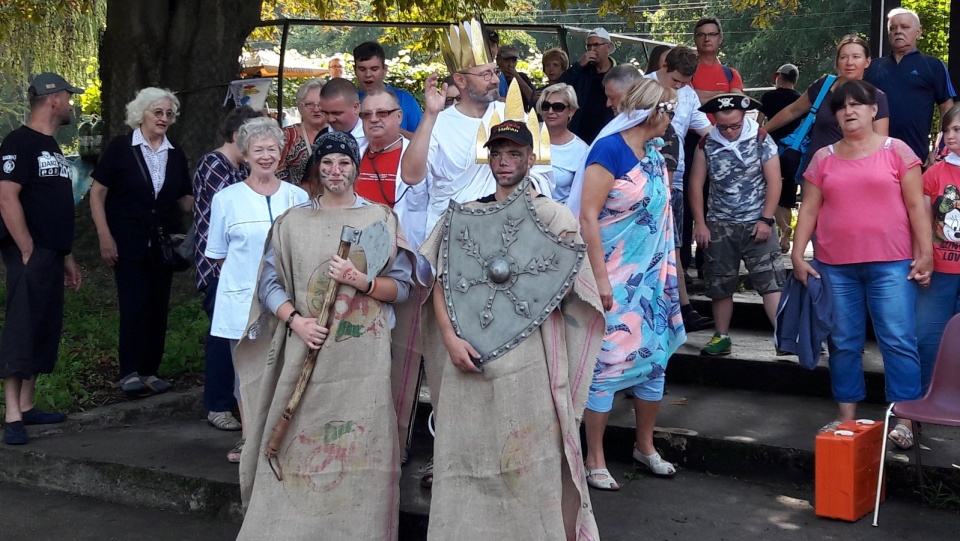 W tym roku miłośnicy kajaków wypłynęli z przystani Uczniowskiego Klubu Sportowego "Kopernik" przy Babiej Wsi. Fot. Tatiana Adonis