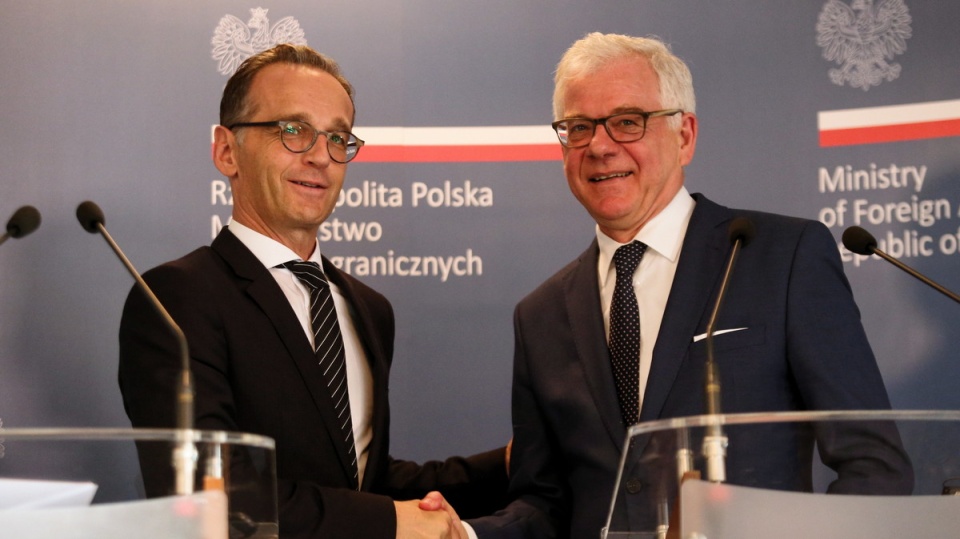 Heiko Maas i Jacek Czaputowicz spotkali się w Centrum św. Maksymiliana w Harmężach koło Oświęcimia. Fot. PAP/Andrzej Grygiel