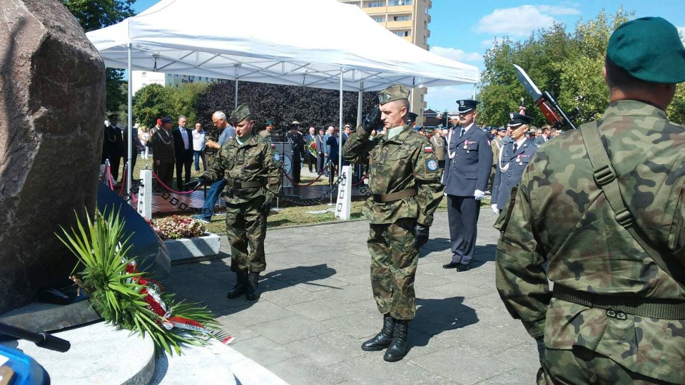 Uroczystości rocznicowe przy pomniku Lotników Ziemi Bydgoskiej poległych na frontach II Wojny Światowej. Fot. Damian Klich