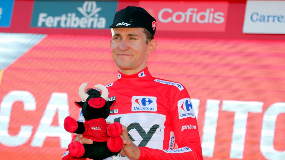Na zdjęciu Michał Kwiatkowski, lider Vuelta a Espana 2018 po 2. etapie. Fot. PAP/EPA/MANUEL BRUQUE