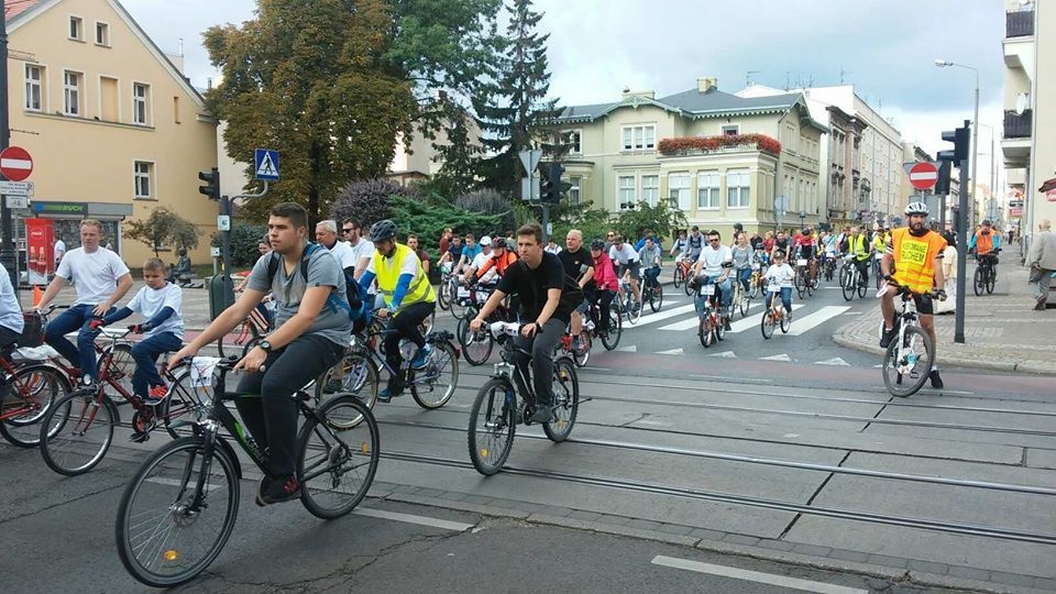 Rowerzyści i motocykliści przejechali ulicami Bydgoszczy/fot. Damian Klich