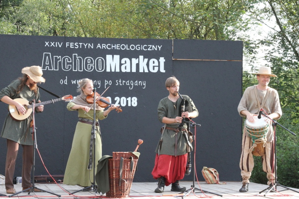 24. Festyn Archeologiczny w Biskupinie/fot. Jerzy Kaźmierczak